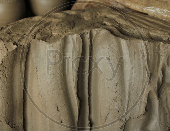 Pottery mud