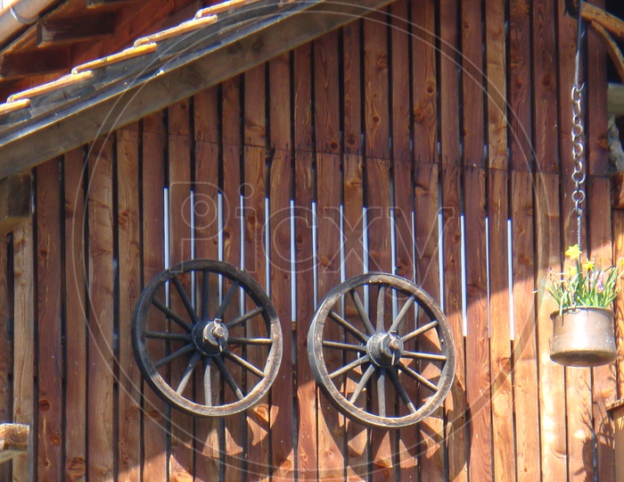 Wooden Wagon Wheels