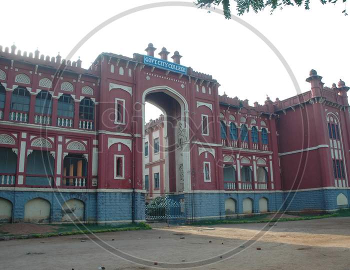 Architecture Of Government City College in Hyderabad With Main Building View
