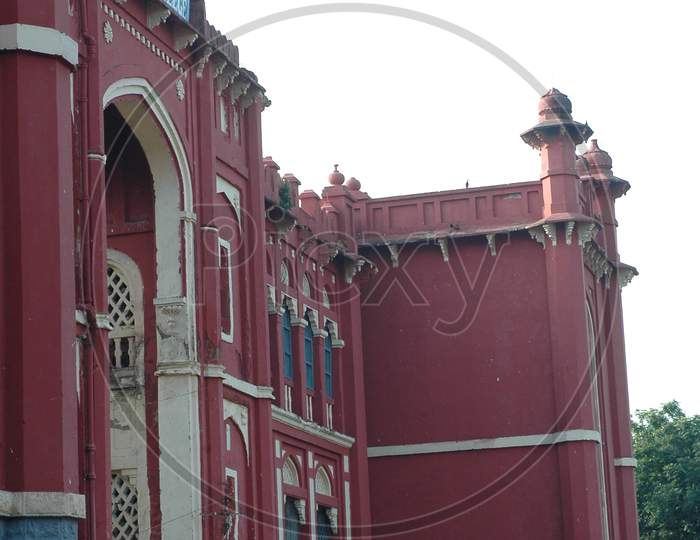 Architecture Of Government City College in Hyderabad With Main Building View