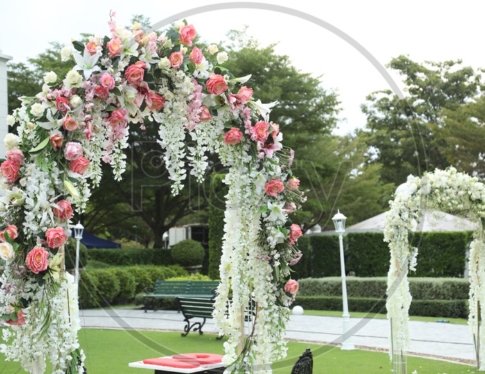 Wedding Decoration Frames with Fresh Flowers