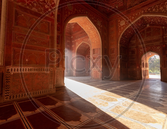 Arch shaped entrances of Kauban Mosque