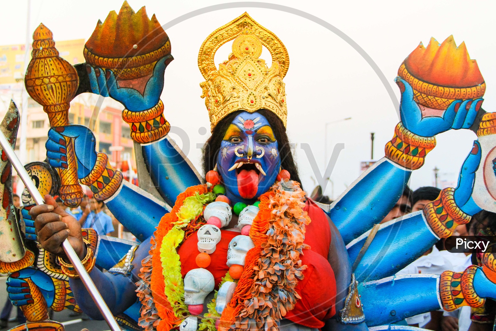 An artist got dressed as Maa kaali, Hindu Goddess