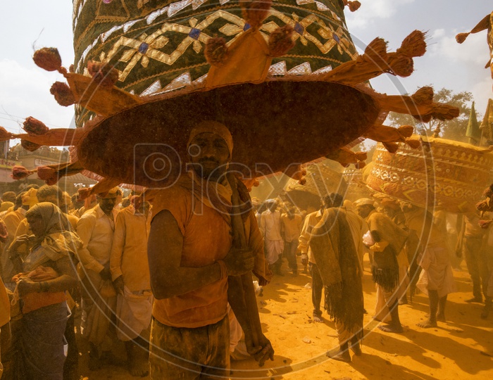 People Celebrating Shri Vittal Birdev Annual Yatra or Pattan Kodoli Festival