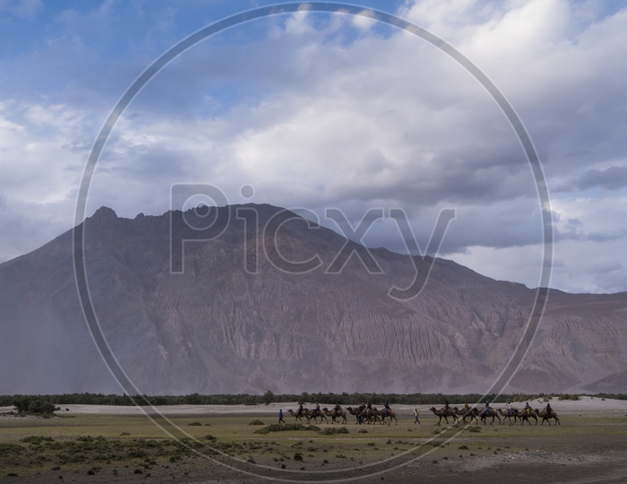 Landscapes of leh - mountains, lakes & coulds