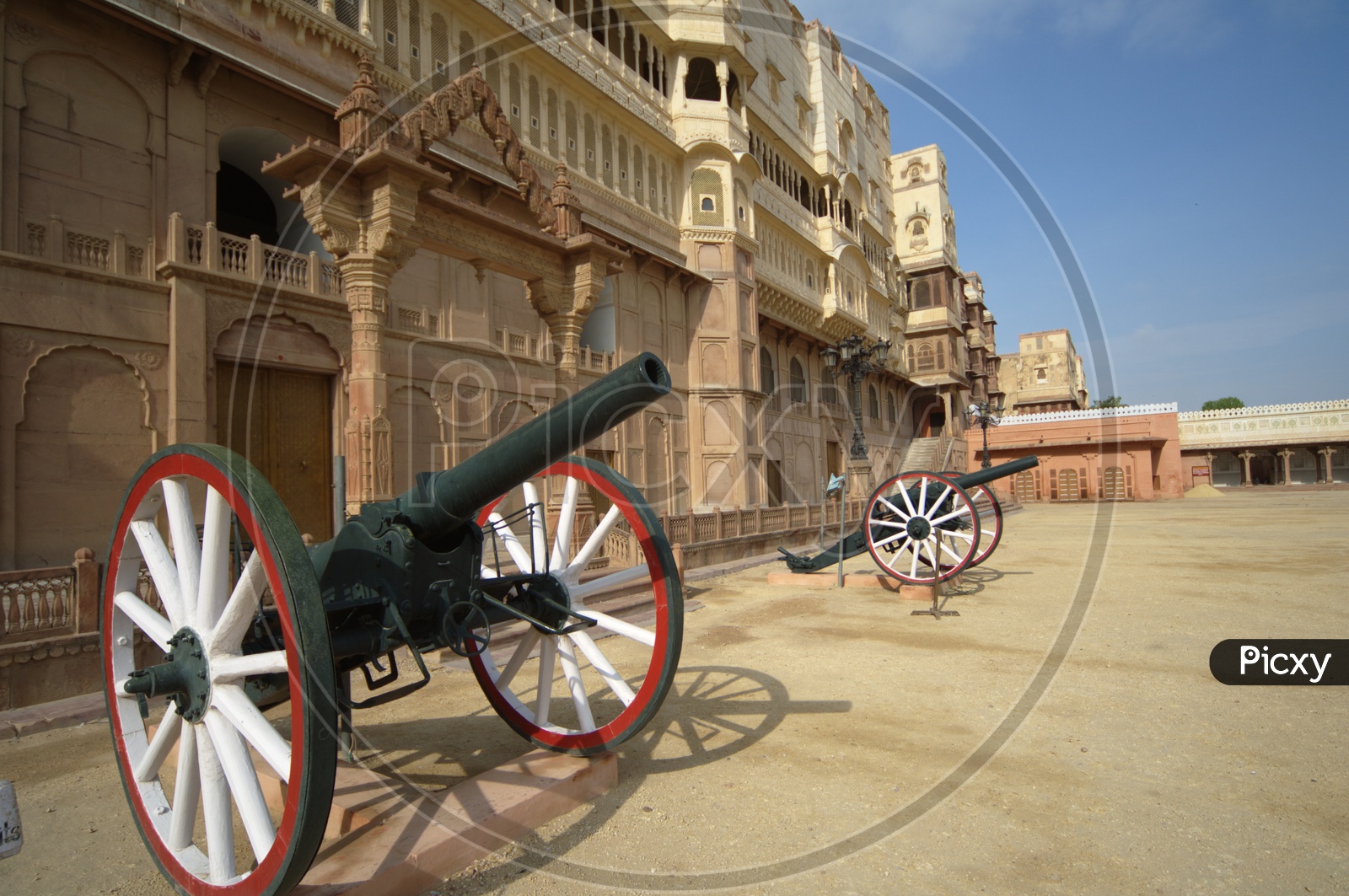 Cannons at Junagarh fort