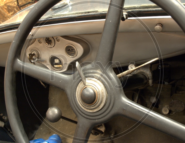 Old Vintage Car Steering
