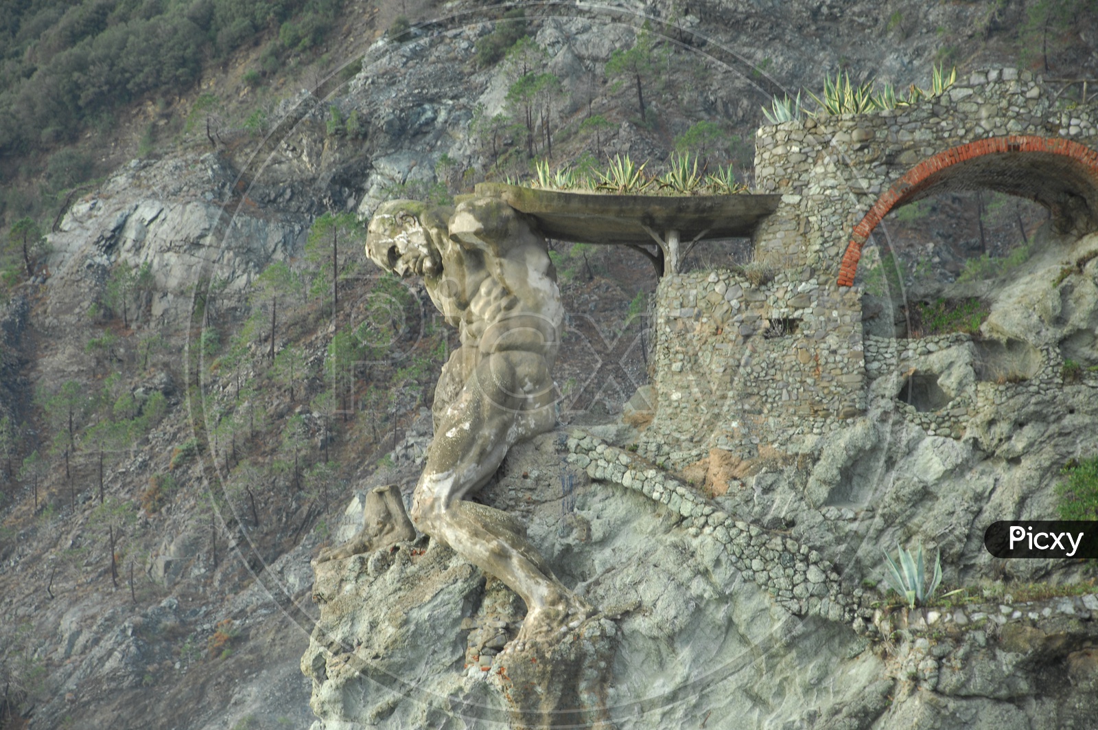 Sculpture  of Monterosso al Mare