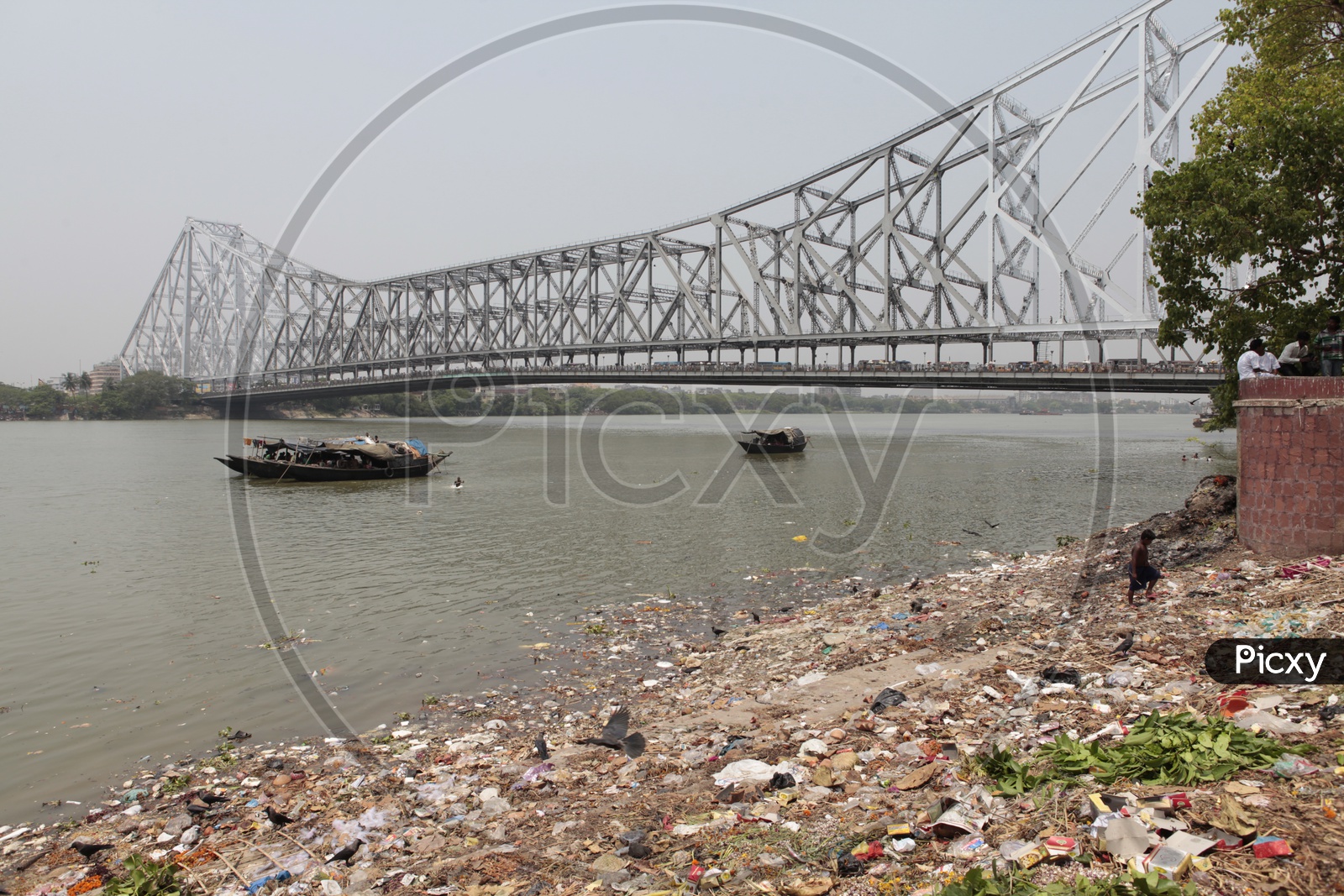 Landscape of Howrah Bridge from Kolkata