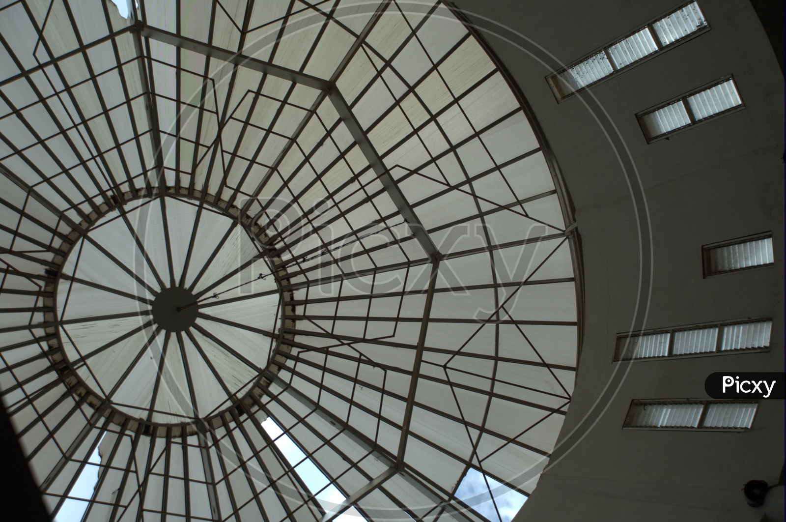 glass see through of an architecture of the building