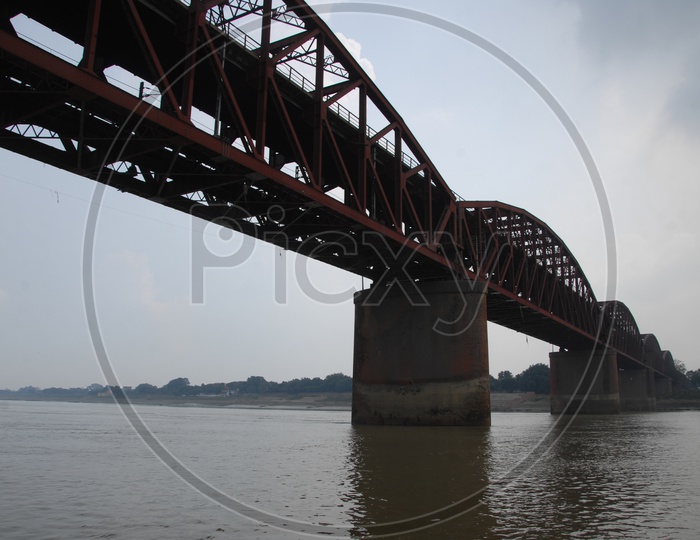 Side & long view of Tied-arch bridge