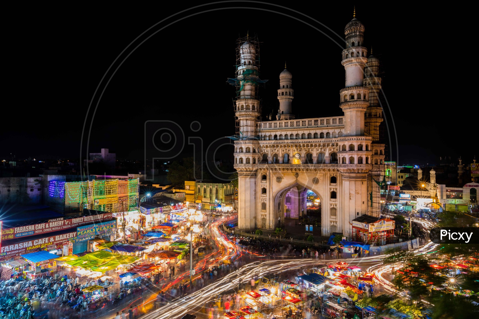 Light trails alongside the Charminar during the night