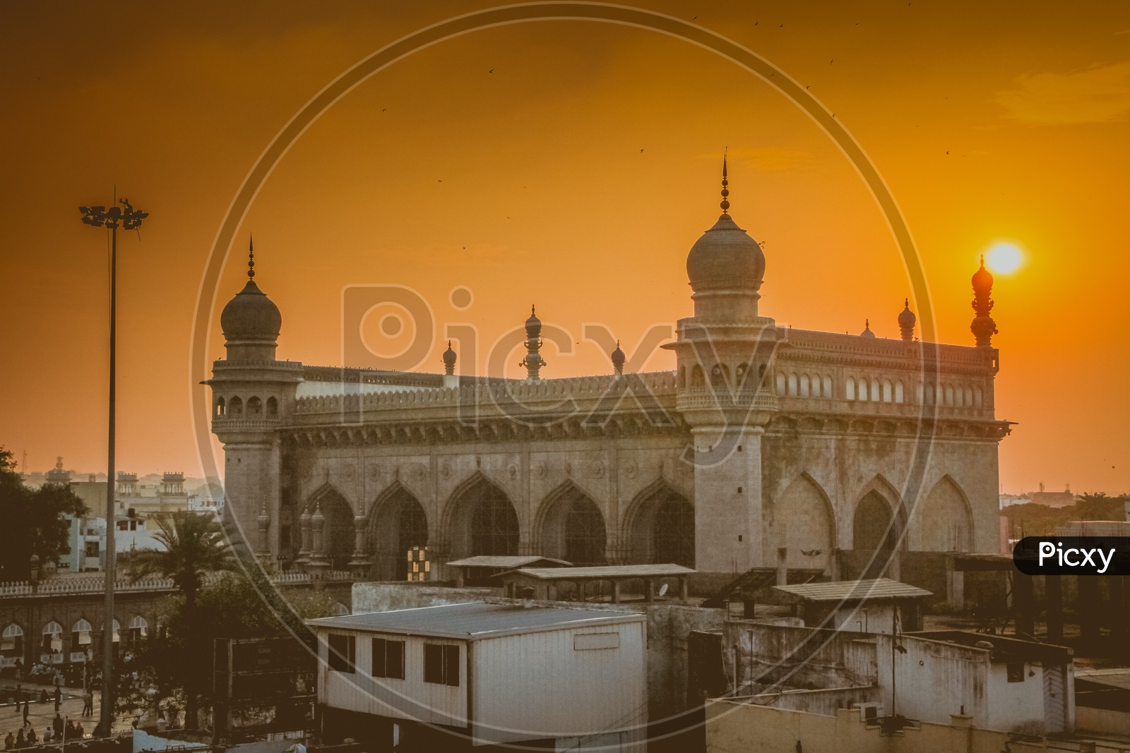 Mecca Masjid during Sunset