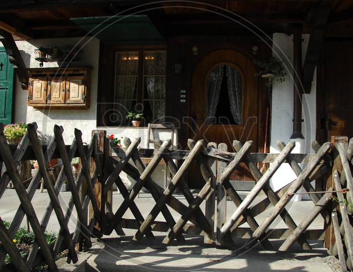 Wooden Compound Fencing For Houses in Switzerland