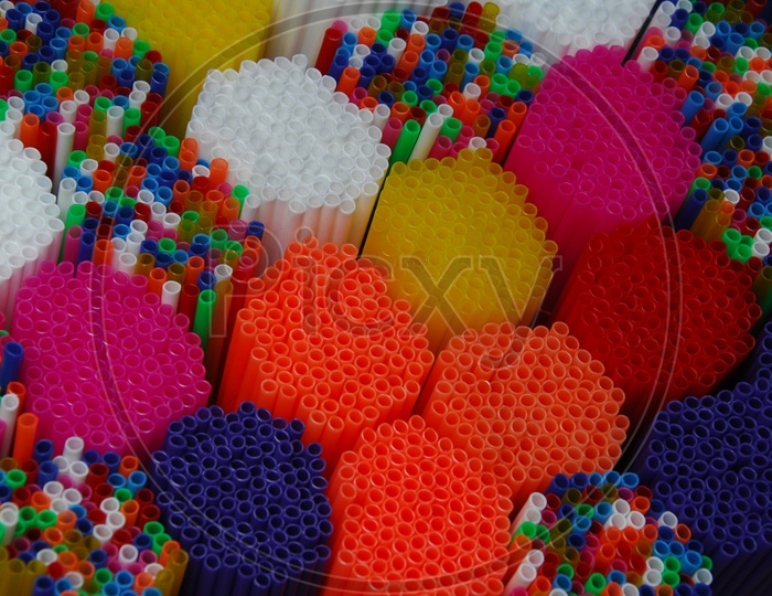 Multi coloured bunch of straws