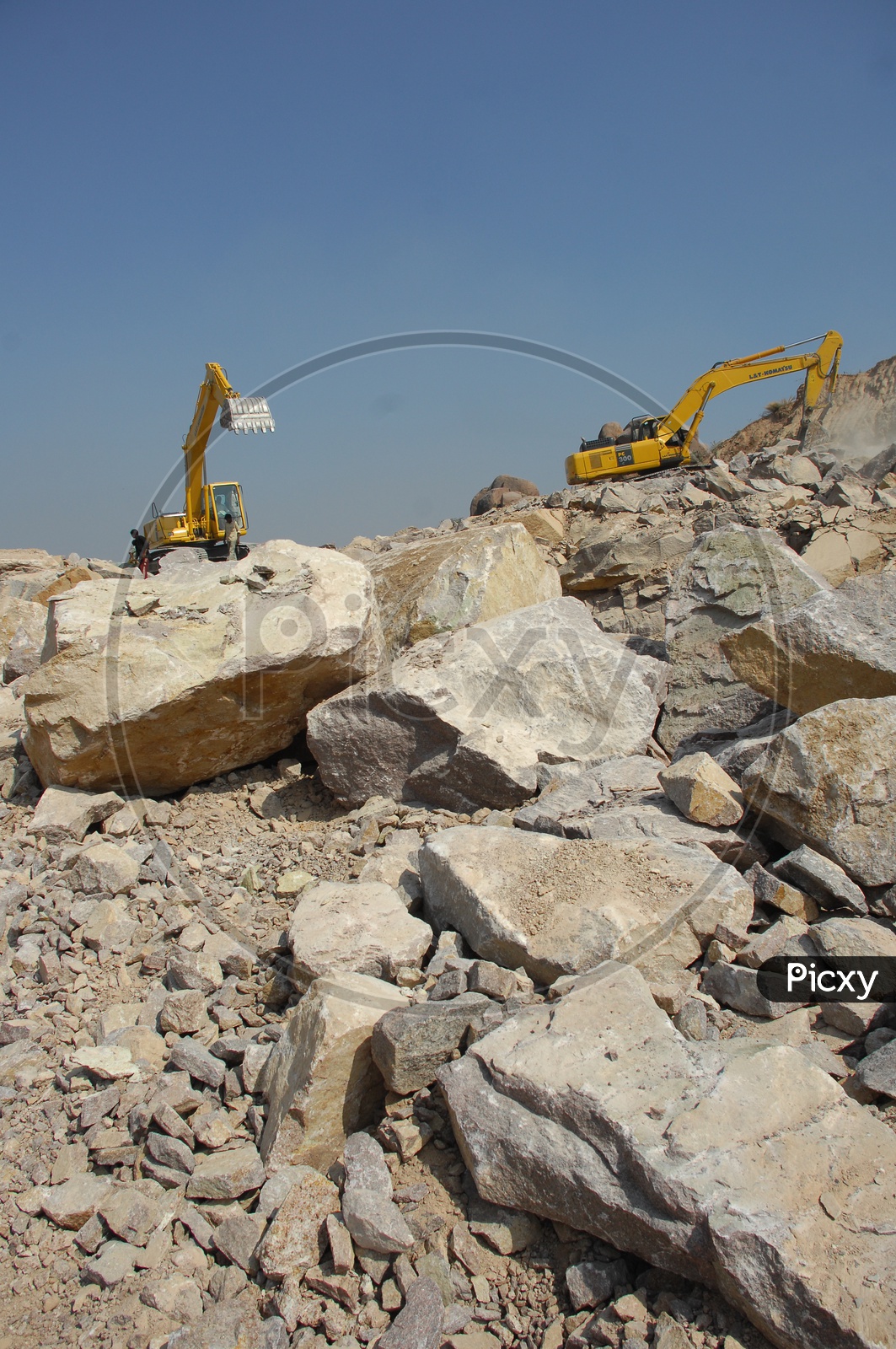 Quarrying of the construction rocks
