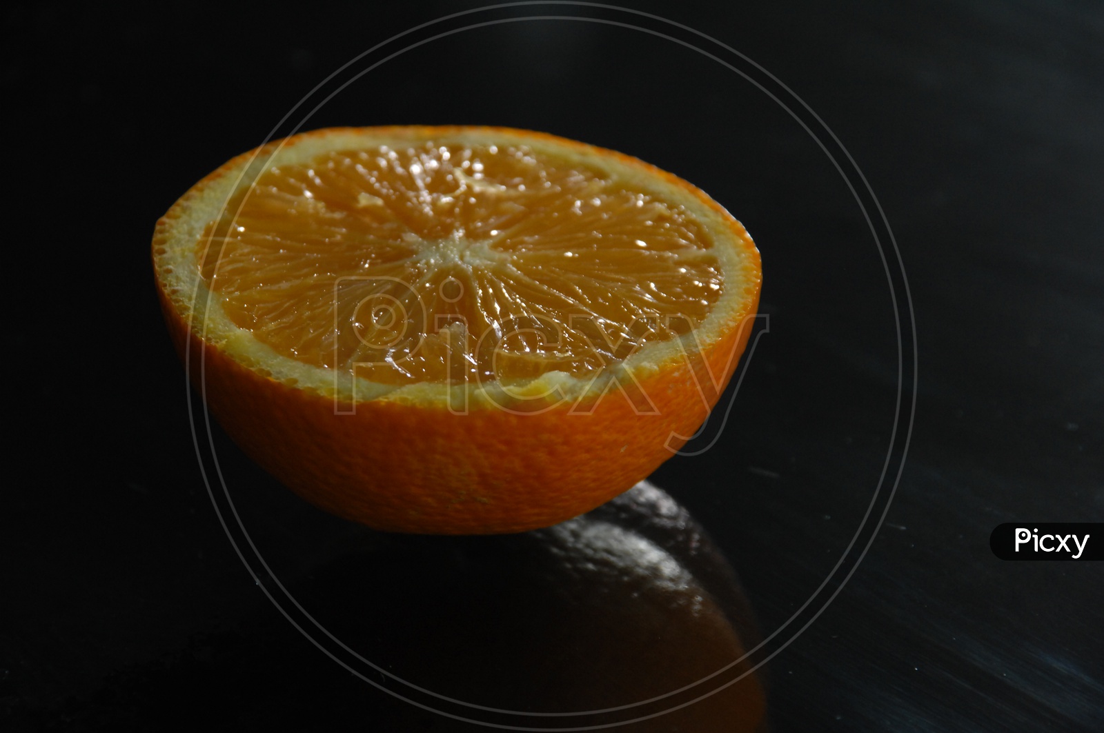 Photograph of half lemon piece