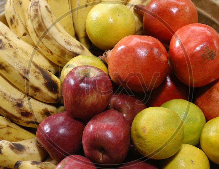 Photograph of Fresh fruits in a bowl