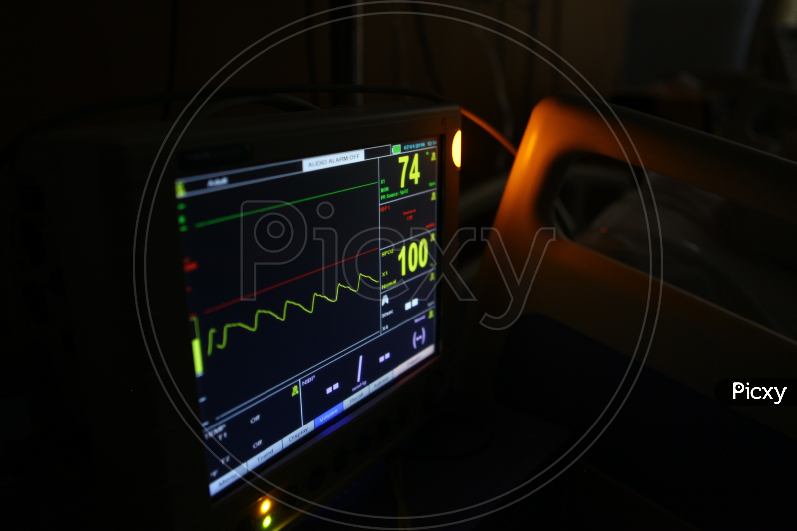 Heartbeat monitoring machine in Hospital