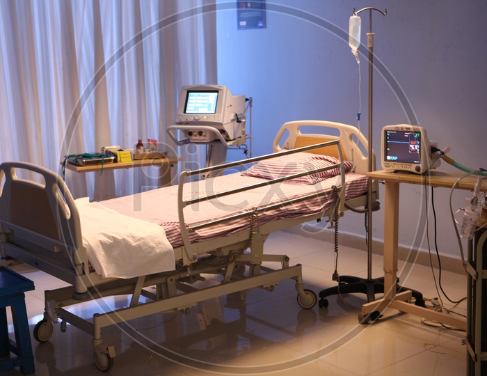 Patient recovery bed with medical Equipments in Hospital