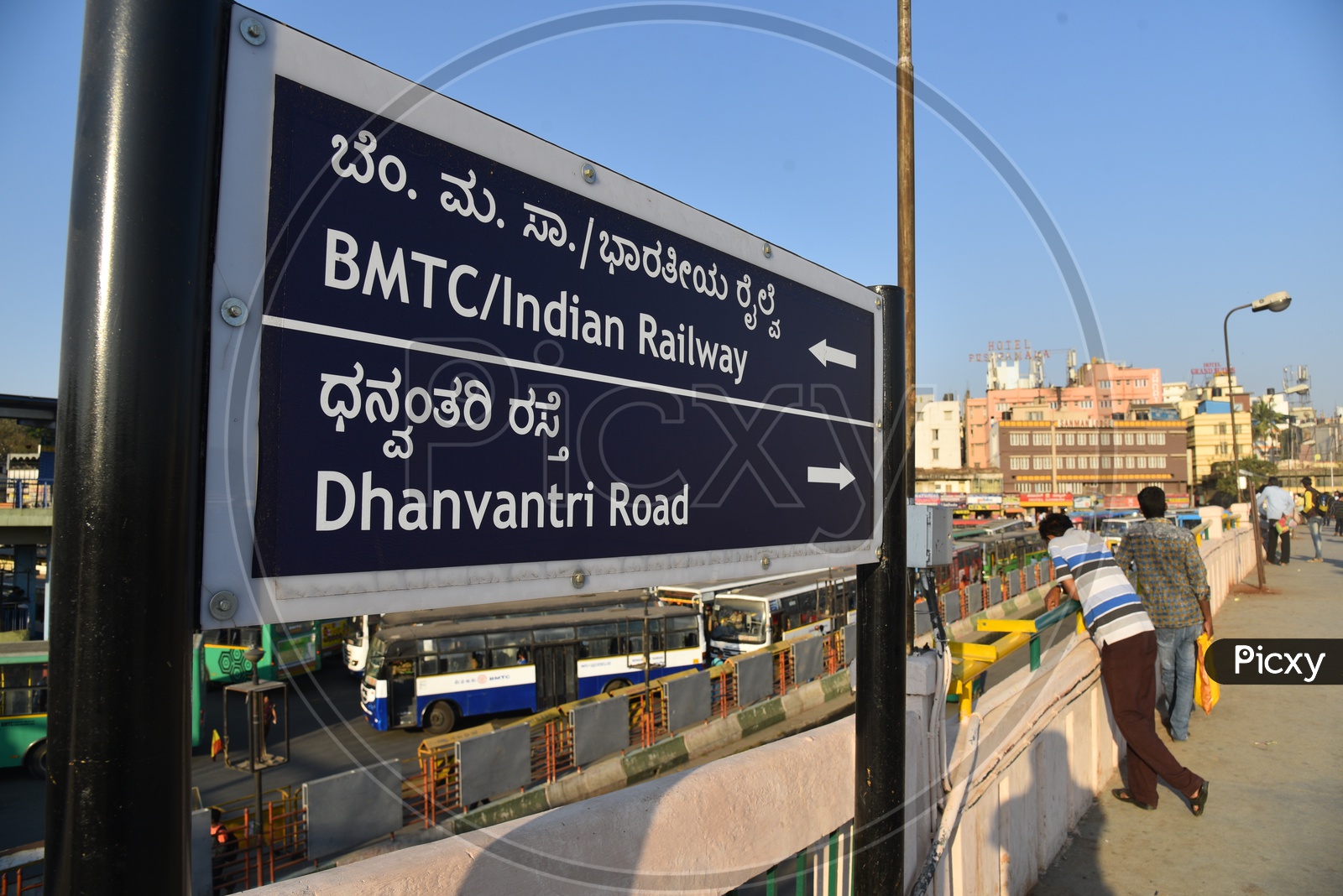 Signboard at Kempegowda Majestic Bustand.