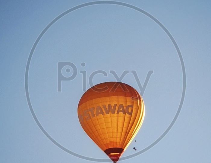 Hot Air Balloon, Parachute.