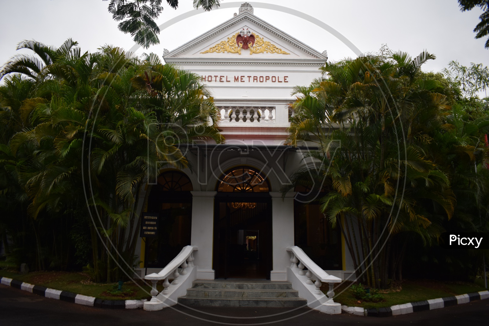 Main Entrance of the Hotel Royal Orchid Metropole