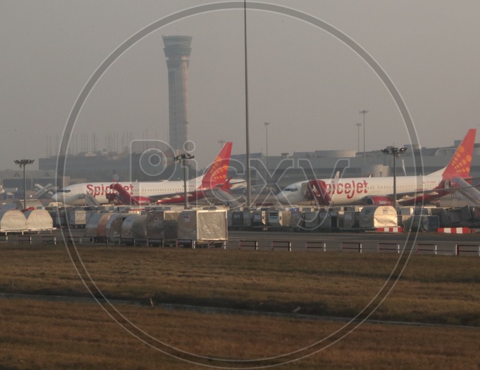 SpiceJet flights waiting on Runway