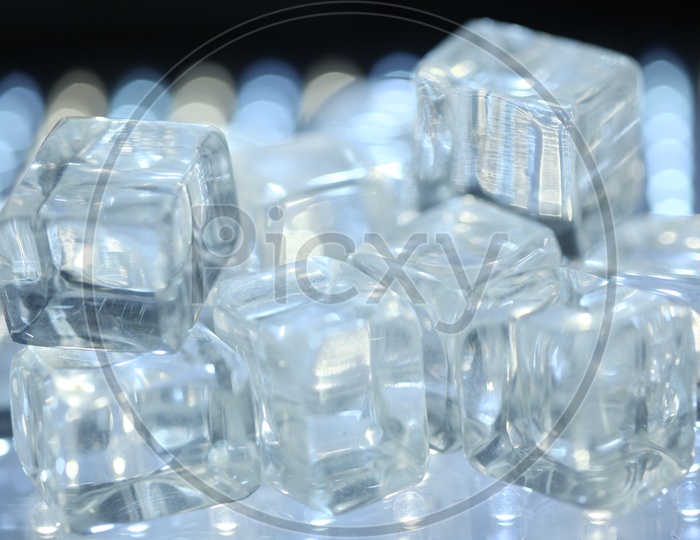 Ice Cubes / Glass Crystal Cubes Closeup Shots   Representation