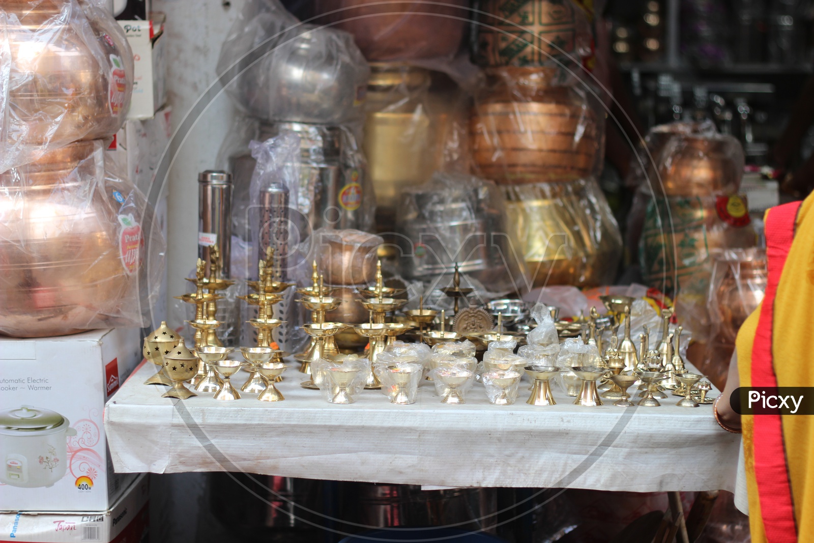 Image of Pooja Accessories shopFH325304Picxy