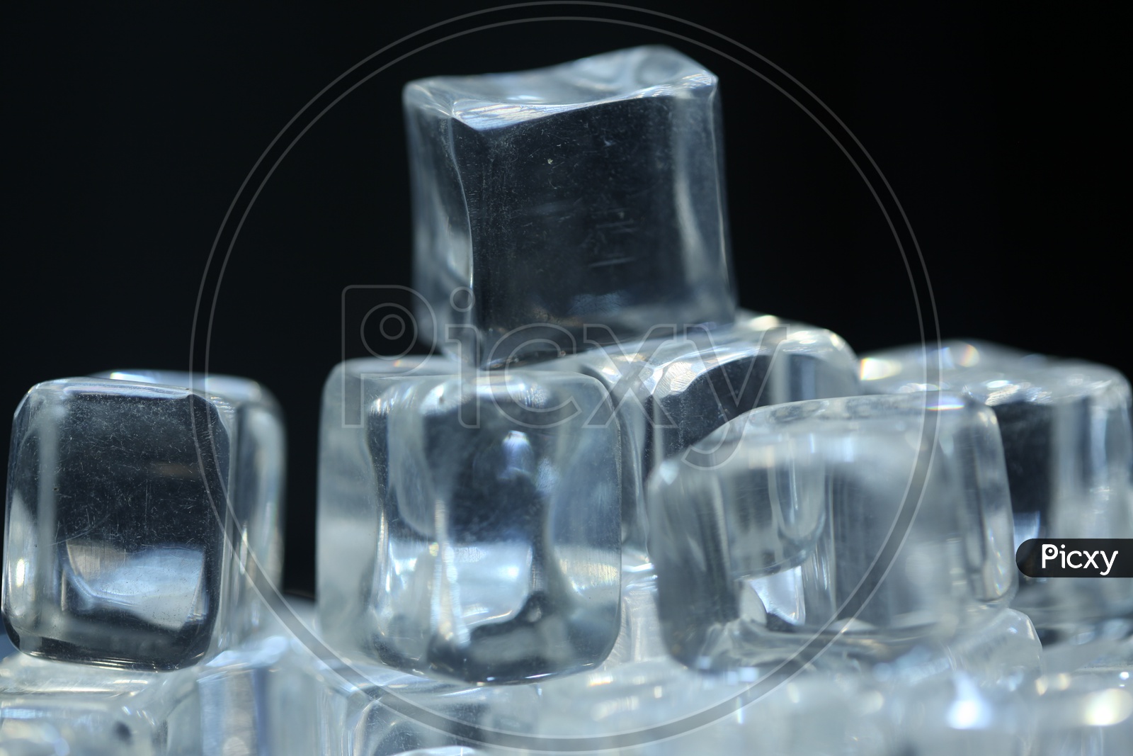 Ice Cubes / Glass Crystal Cubes Closeup Shots   Representation