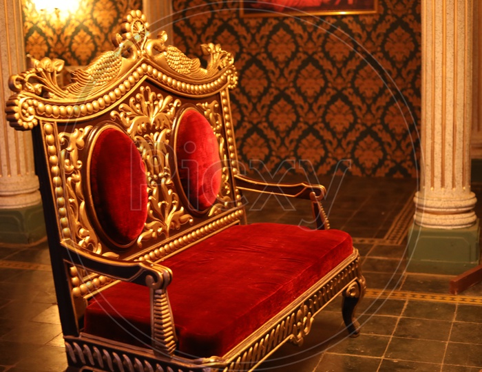 A Royal chair for two people