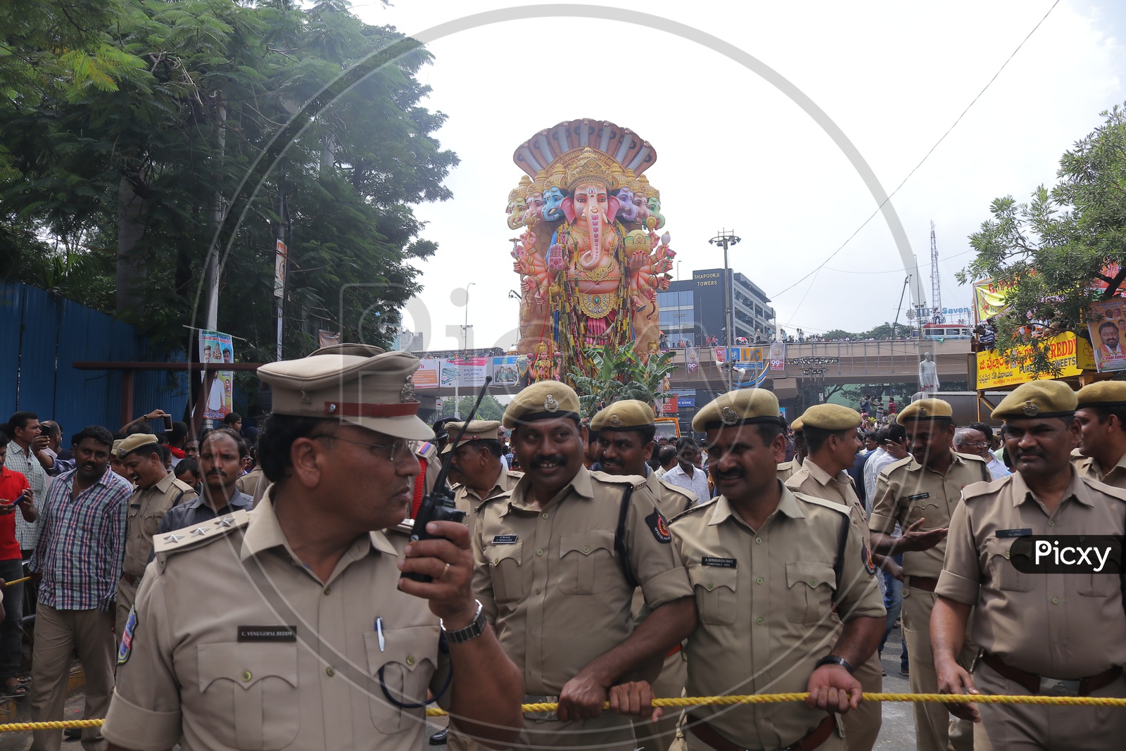 Police officers in khairatabad ganesh nimajjanam