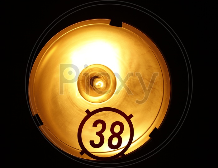 Light marked with a number