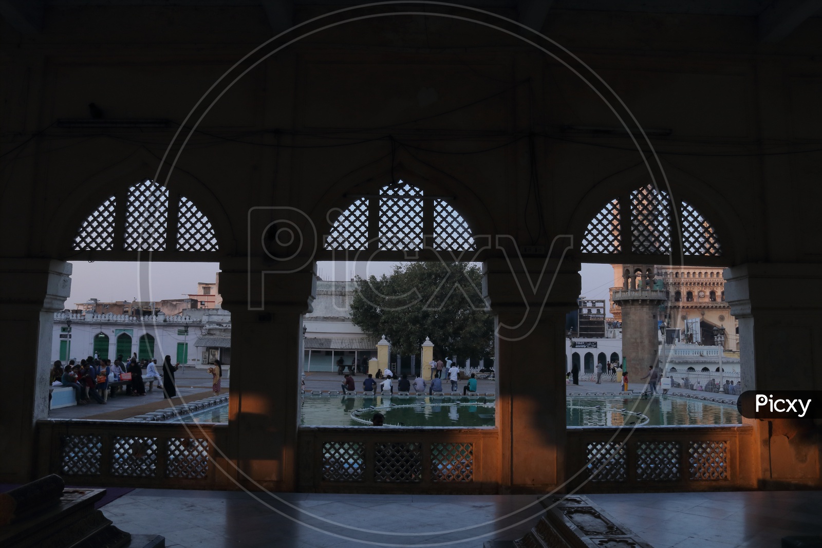 Arches of Mecca Masjid / Historic Architecture of Hyderabad