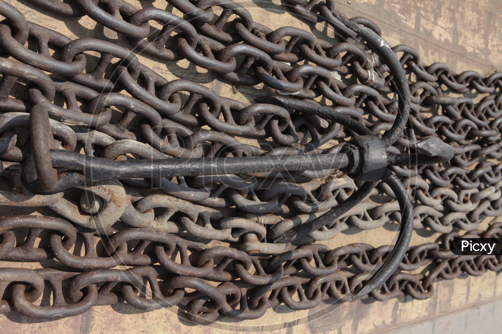 Cast Iron Chain With Links with a Anchor