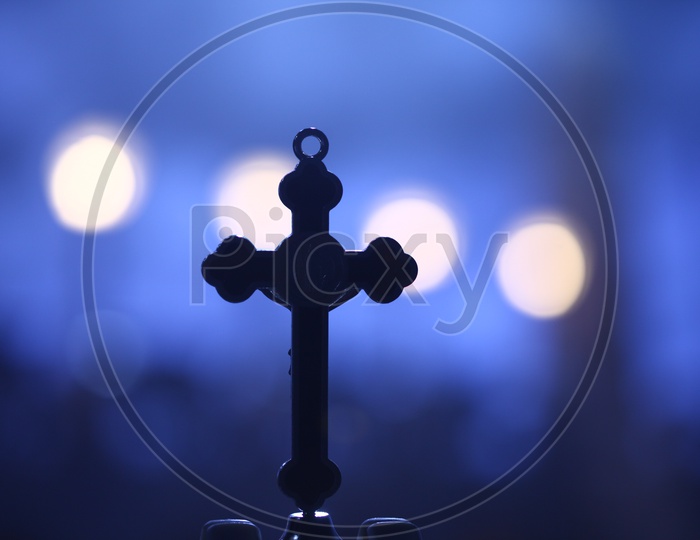 Silhouette of Christian Christ Cross Pendent