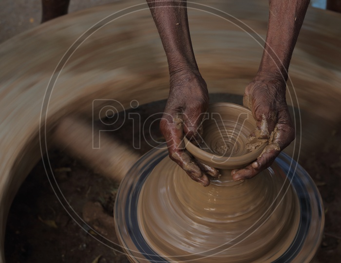 Local Potter making The Clay Pots With a Home Made Wheel