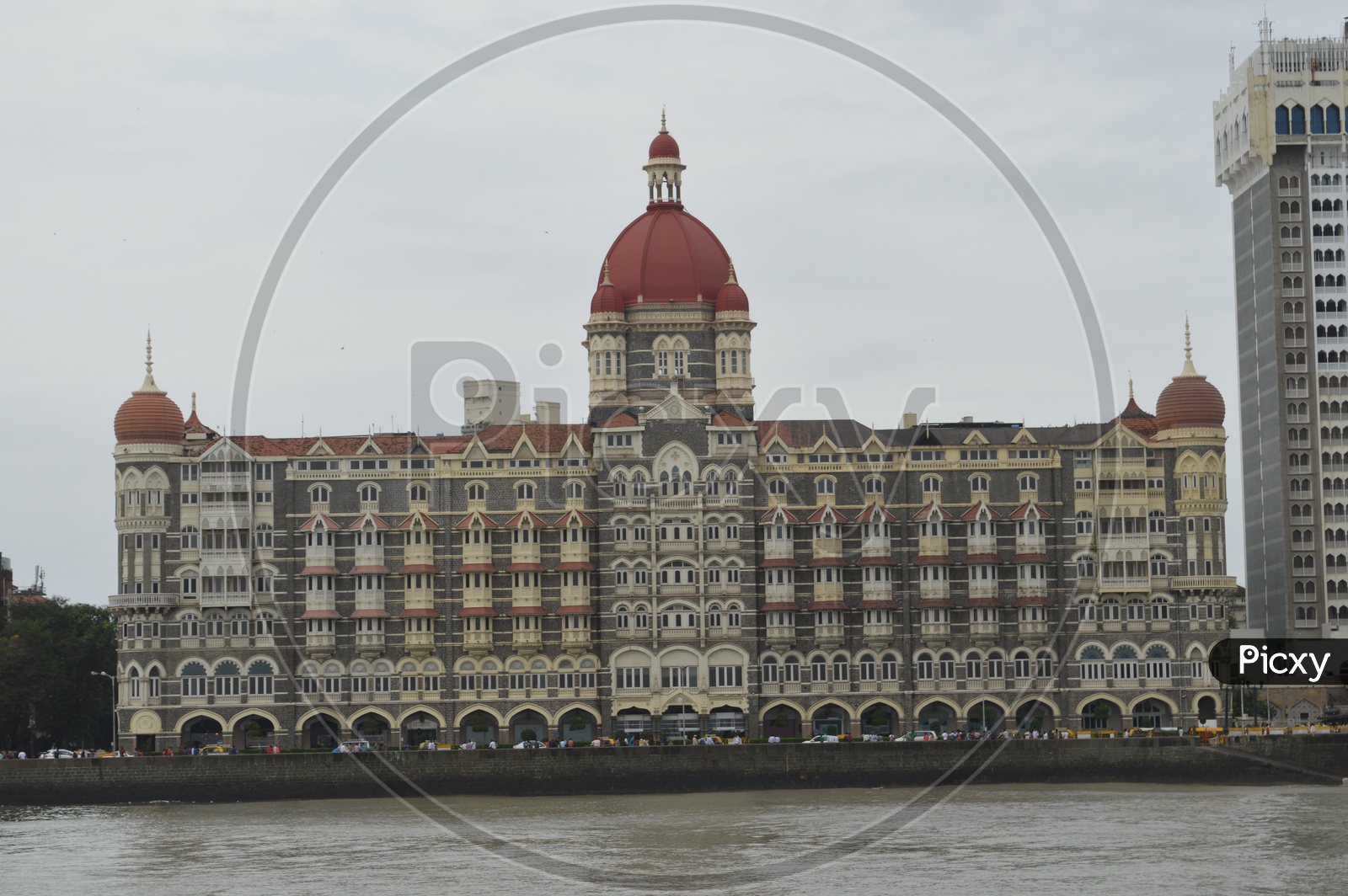 taj mahal palace  in mumbai