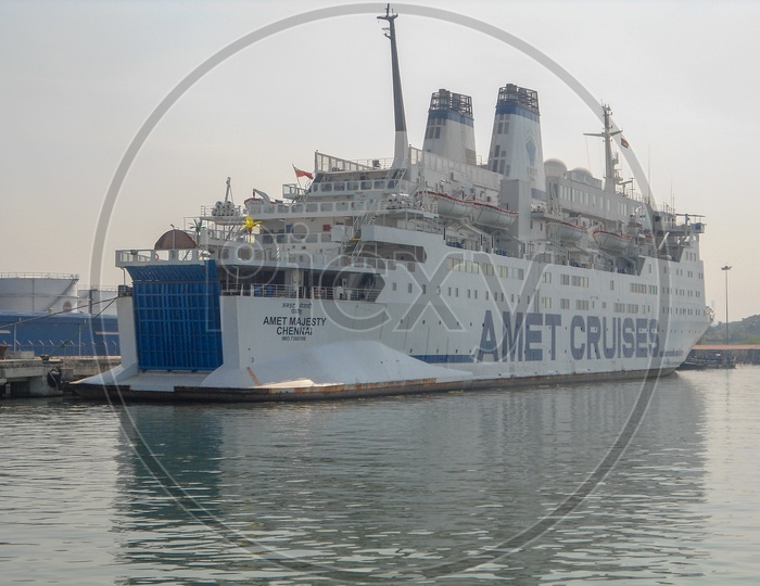 Amet Majesty Chennai , AMET Cruise Ship At Kochi Port
