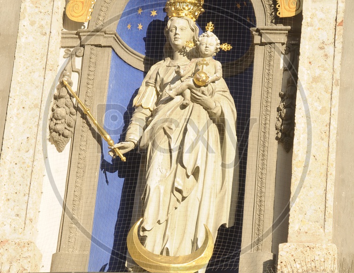 Mary's statue