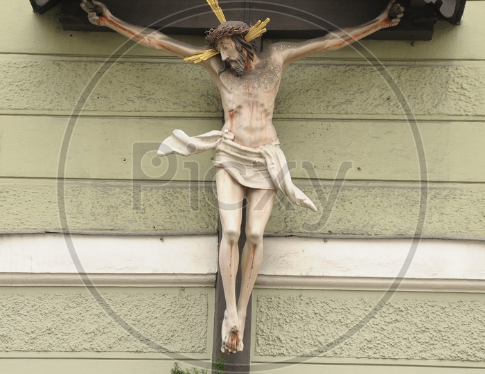 Jesus crucification statue