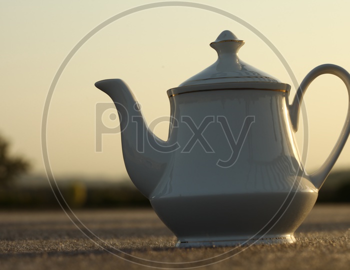 A Teapot on the ground