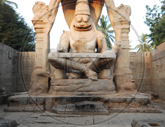 narasimha temple in hampi