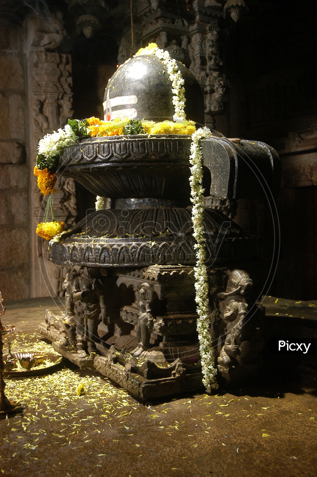 Image of Shiva Lingam-JA893134-Picxy