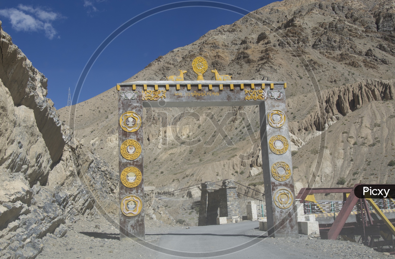 Welcome Arches For Monasteries On The Roads Of Leh