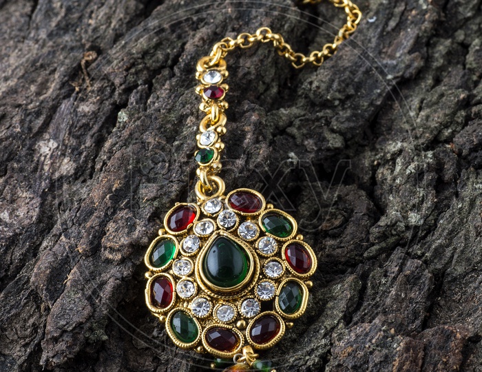 Beautiful luxury Tika. Indian Traditional Jewellery.