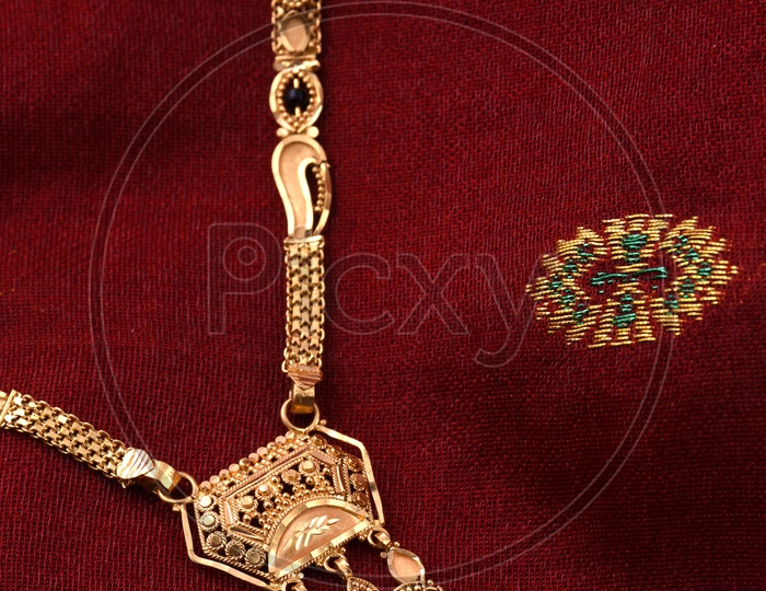Indian Traditional gold Jewellery
