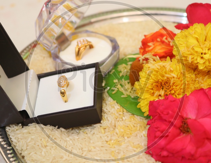 Engagement rings / Hindu Wedding / South Indian Wedding / Wedding Rituals / South Indian Wedding Shots