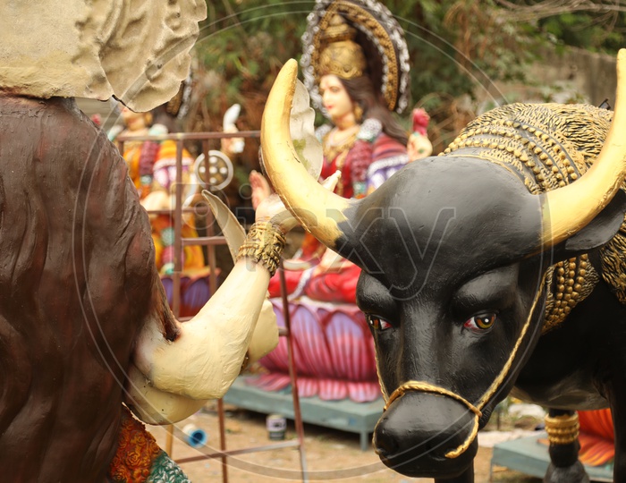 Indian Bull Plaster of Paris Idol For Set Works